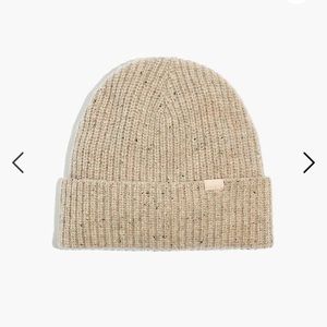 Madewell Chunky Merino Wool Cuffed Beanie in Desert Color
